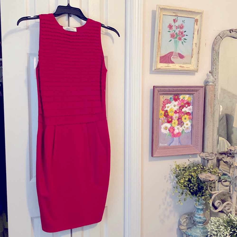 Brand New With Tags Valentino Maglieria Tricot Dress in Fuchsia